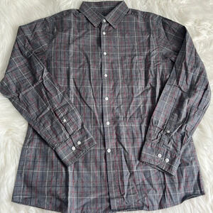 Merona Men’s Plain Button Up Size Large